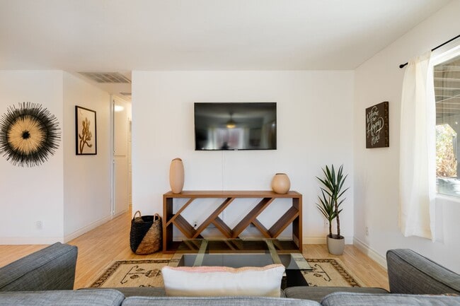 Photo - Joshua Tree Retreat with Hot Tub