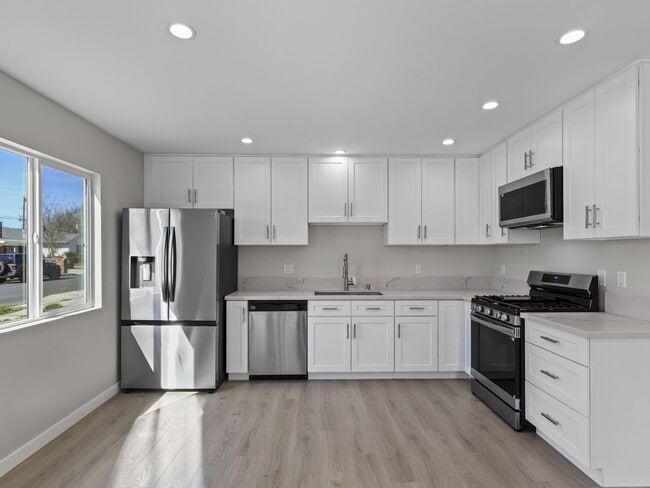 Photo - 7318 Leescott Ave