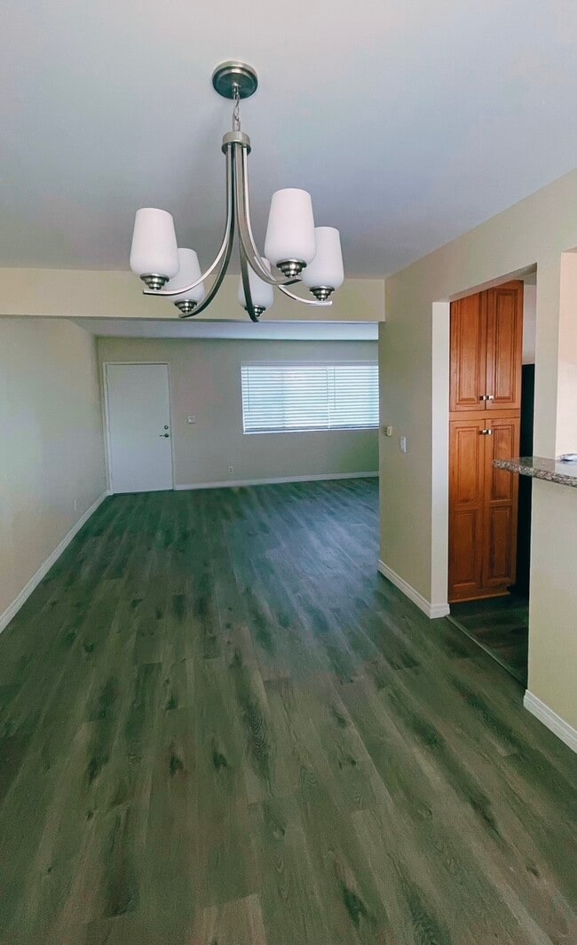 Photo - 842 N Screenland Dr Unit #C