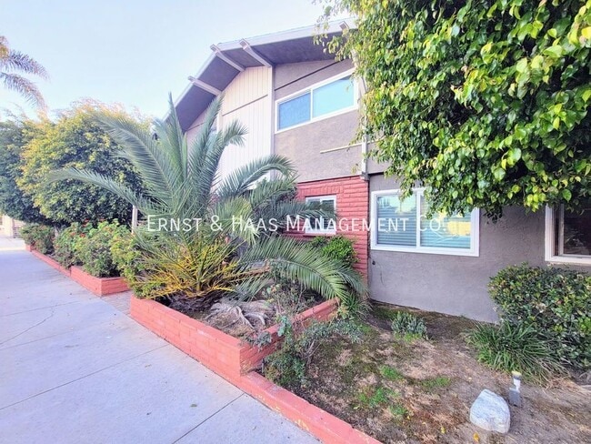 Photo - 725 Coronado Ave