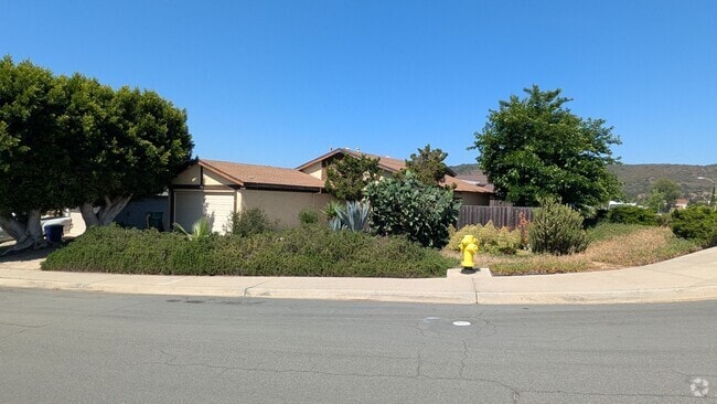 Building Photo - Available August 1 - Updated House in Mira...