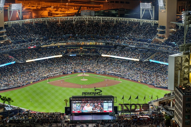 Photo - 800 The Mark Ln