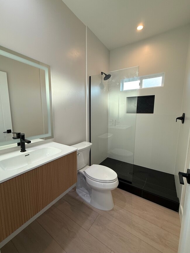 Photo - 1322 Oleander Ave Unit 1320