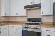 Photo - 3 Bedroom Home Located in Lake Forest