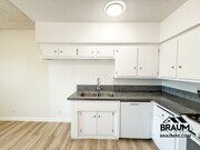 Photo - 13129 Oxnard St Apartment Unit 15
