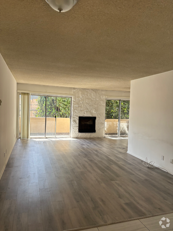 Building Photo - 1825 Glendon Ave Unit #6 Rental