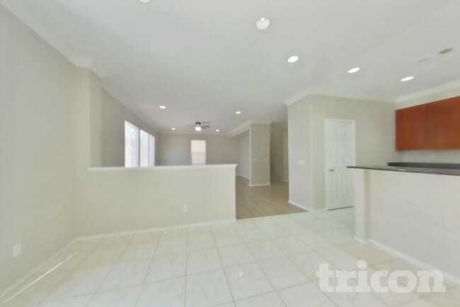 Photo - 13265 Sunland St