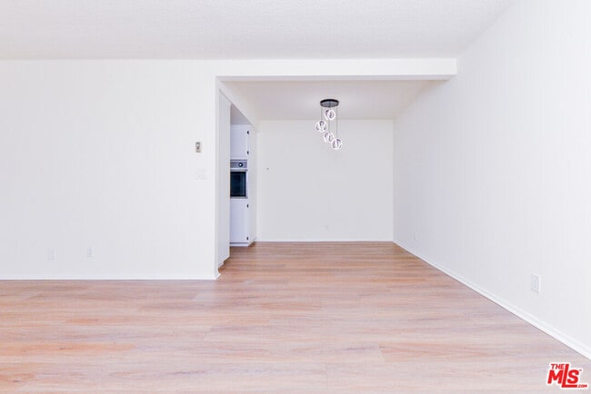 Photo - 1645 Beech Ave