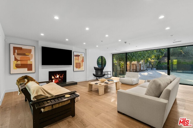 Photo - 343 Veteran Ave