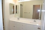 Photo - 4Bed/2.5Bath Home in the Brisbane complex~...