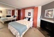 Photo - 840 Turquoise St Unit Water view Studio in PB