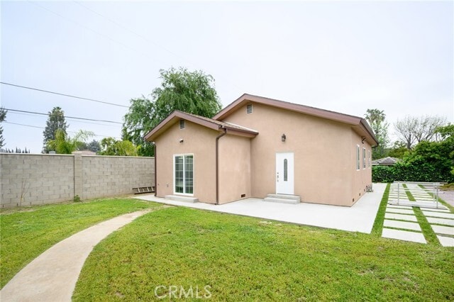 Photo - 8806 Enfield Ave