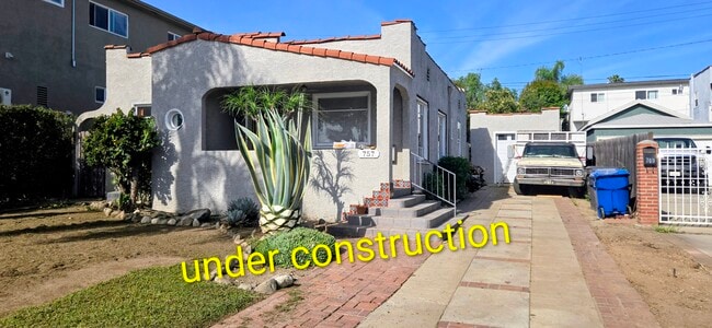 Building Photo - 757 Bennett Ave