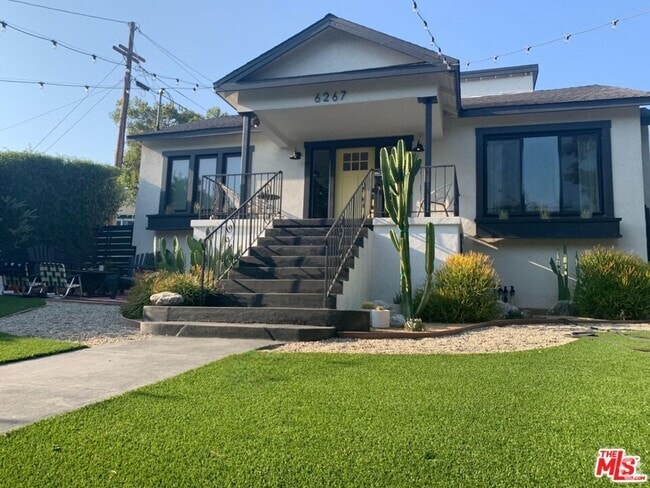 Building Photo - 6267 Meridian St Rental