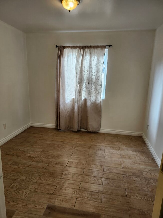 BEDROOM 2 - 2106 S Ridgeley Dr Unit 3