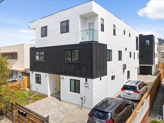Building Photo - 6419 Lexington Ave Rental