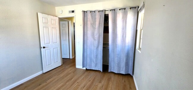Photo - 7320 Penara Pl