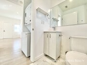 Photo - 421 1/2 N Coronado St