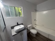 Photo - 1431 W 104th St Apartment Unit 10