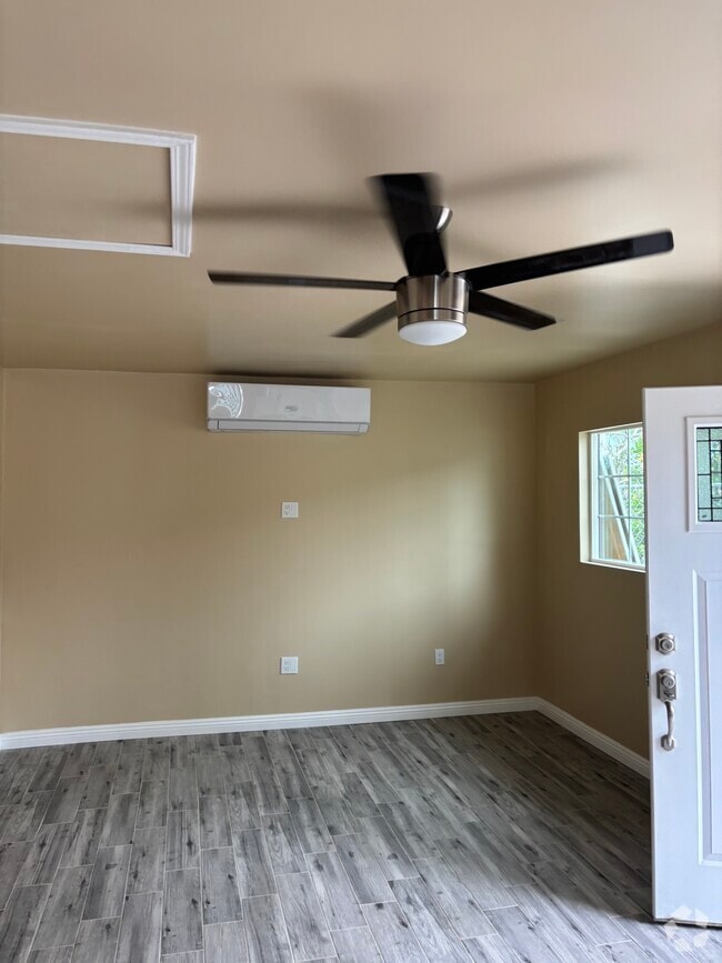Building Photo - 1332 Maynard Dr Rental