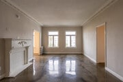 6th Floor Studio - French Normandie With Concrete Floors.Gorg... Apartments