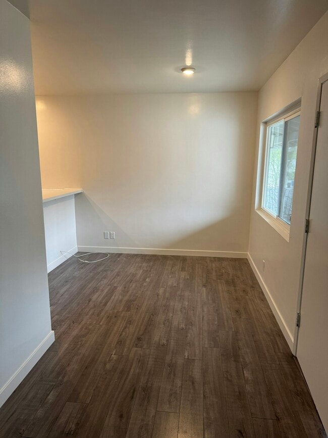 Photo - 6436 Whitsett Ave Unit 5