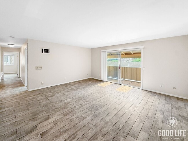 Photo - Spacious 3-Bedroom Top-Floor Condo in Chul... Unit H