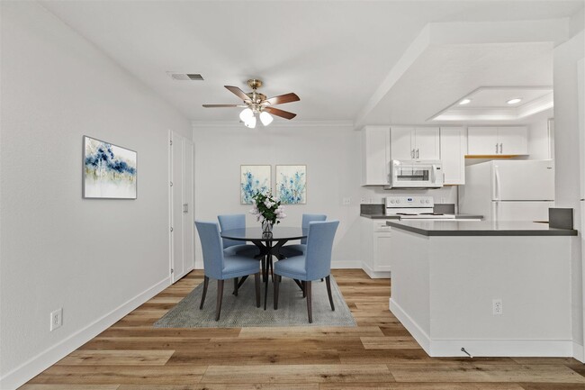 Photo - Laguna Serrano