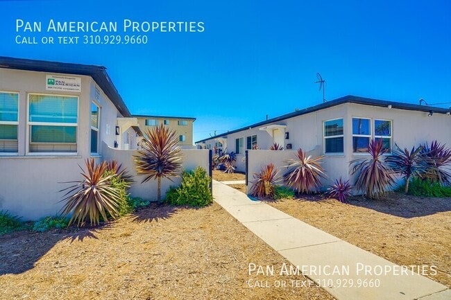 Photo - 11314 1/2 S Truro Ave-