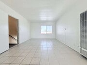 Photo - 943 W 68th St Unit 4