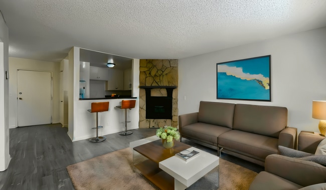 Photo - 12249 Oxnard St Unit 102