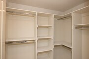 2BR, 1BA - 797SF - Archwood Court