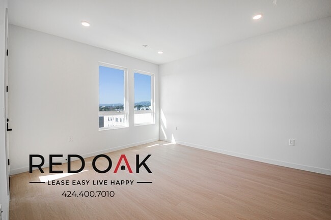 Photo - 856 S Gramercy Dr Unit 601