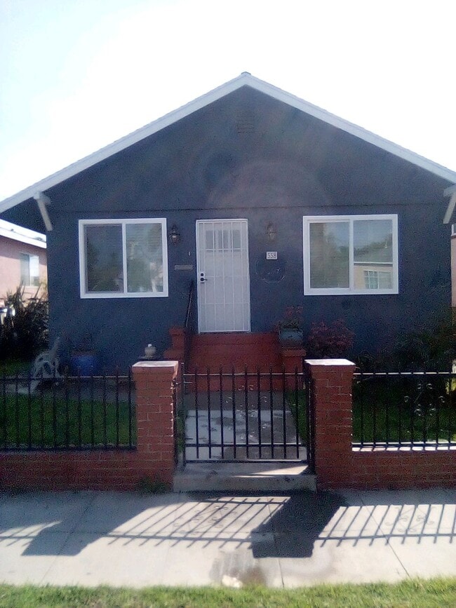 Building Photo - 558 Brooks Ave