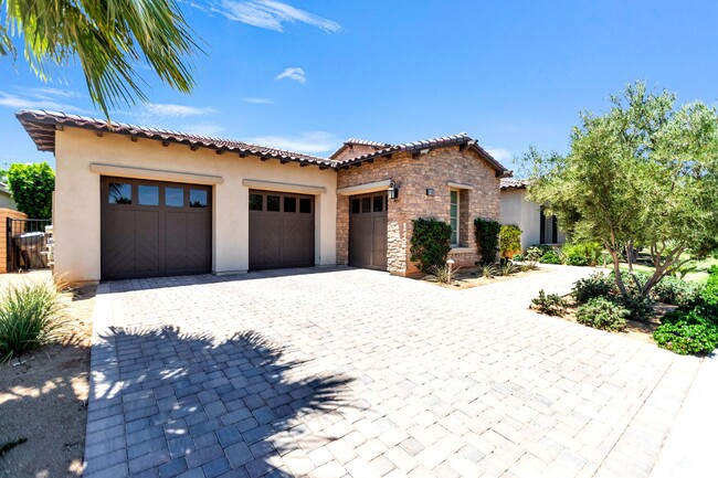 Photo - 81805 Four Seasons Pl