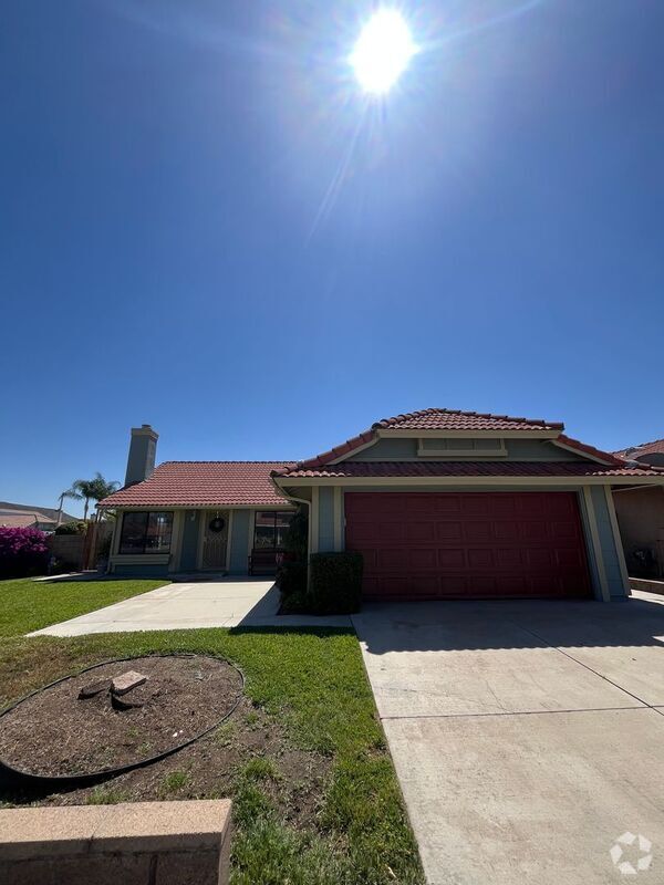 Building Photo - 29608 Via Sanroseo Via Rental