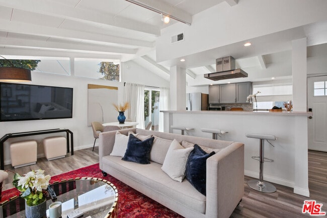 Photo - 6440 Rhea Ave