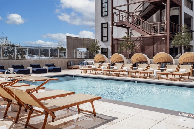 Photo - SMB Hollywood