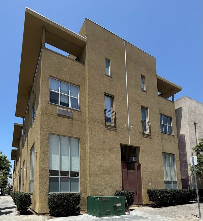 Urban Loft Living at Moto Villas | Downtown San Diego's Best Kept Secret - Urban Loft Living at Moto Villas | Downtown San Diego's Best Kept Secret Unit 24