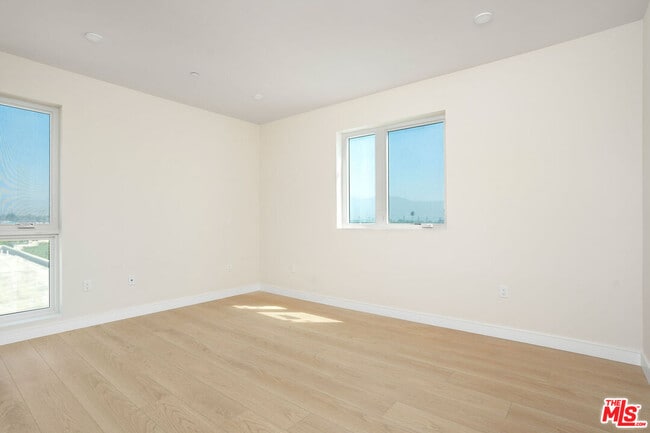 Photo - 5320 Cartwright Ave Unit 307