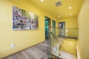 Photo - 5605 White Oak Ave