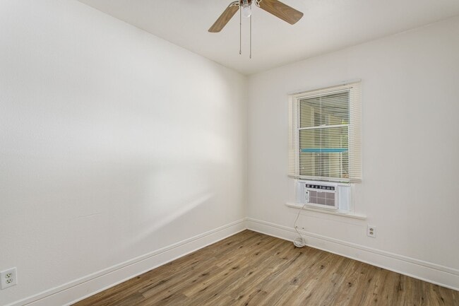 Photo - 1359 Jasper Ave Unit 1359 Jasper Ave #1
