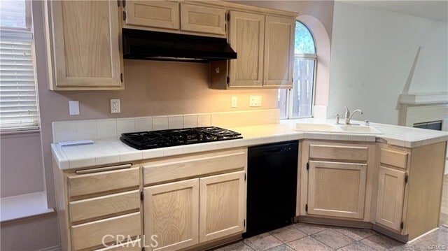 Photo - 7487 Holloway