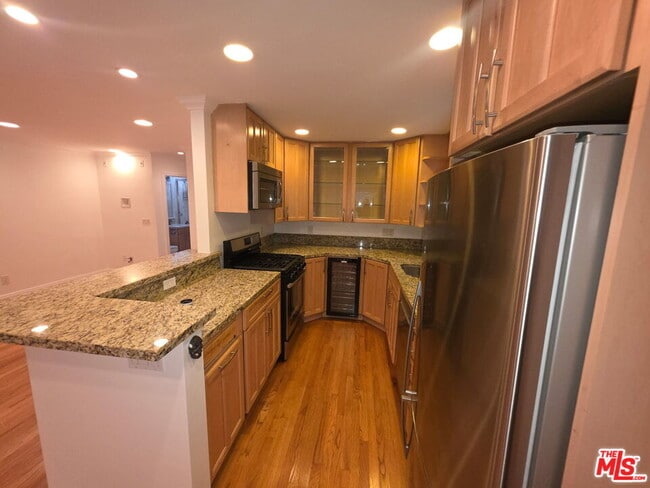 Photo - 309 Broadway St Unit 6