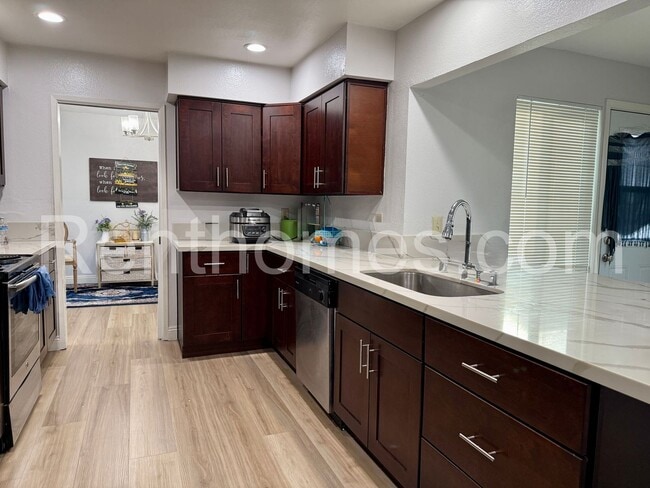 Photo - 17540 Hada Dr