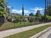 Photo - 10918 Reseda Blvd