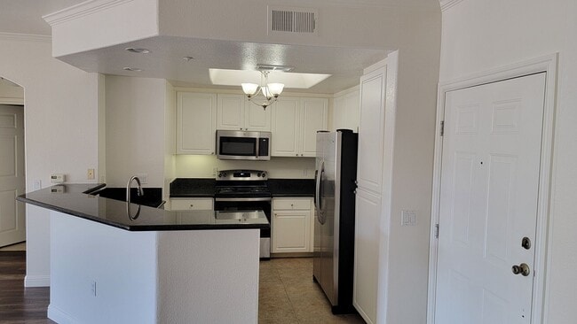 Photo - Regents La Jolla Living!