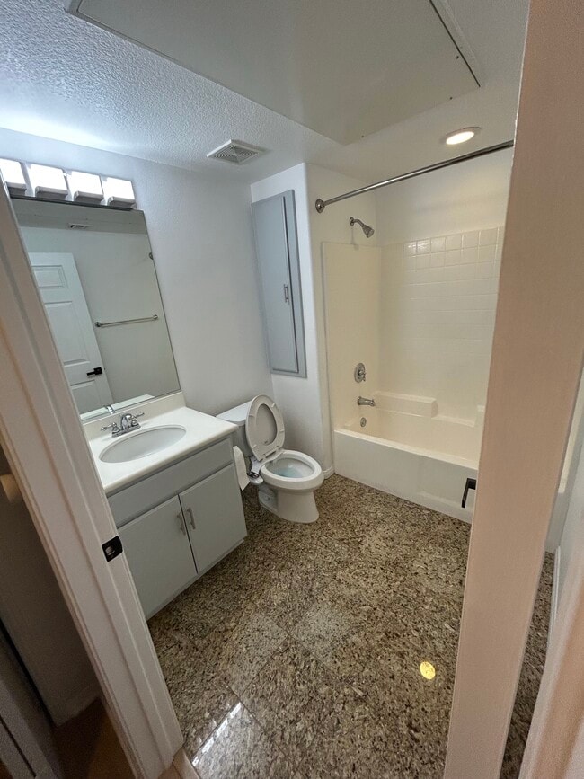 Building Photo - 12963 W Runway Rd Unit 318