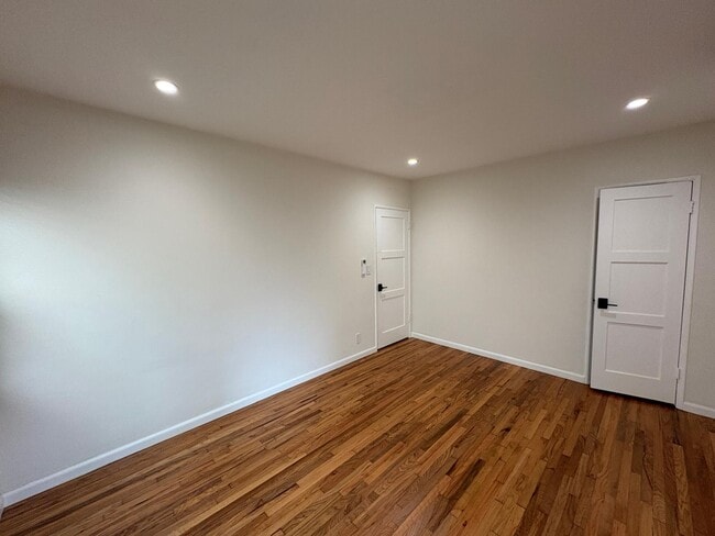 Photo - 3910 Huron Ave