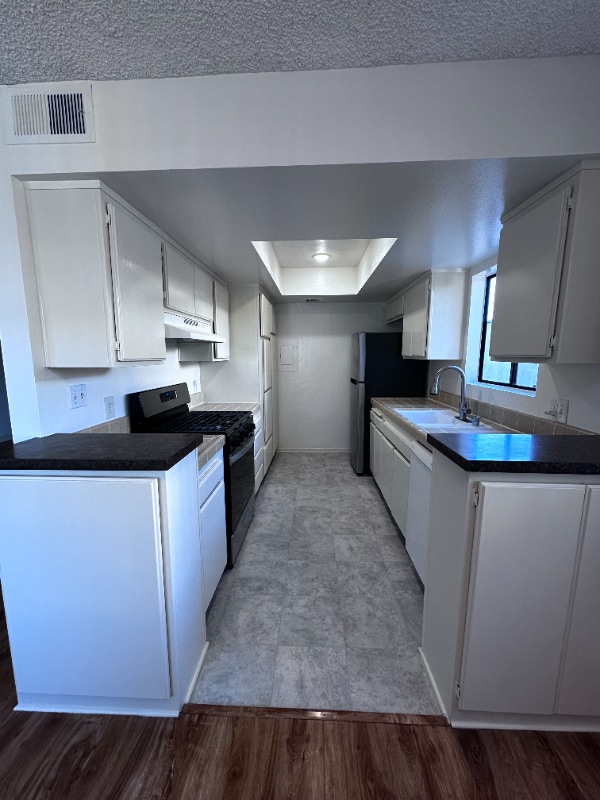 Photo - 135 N Swall Dr Unit 204